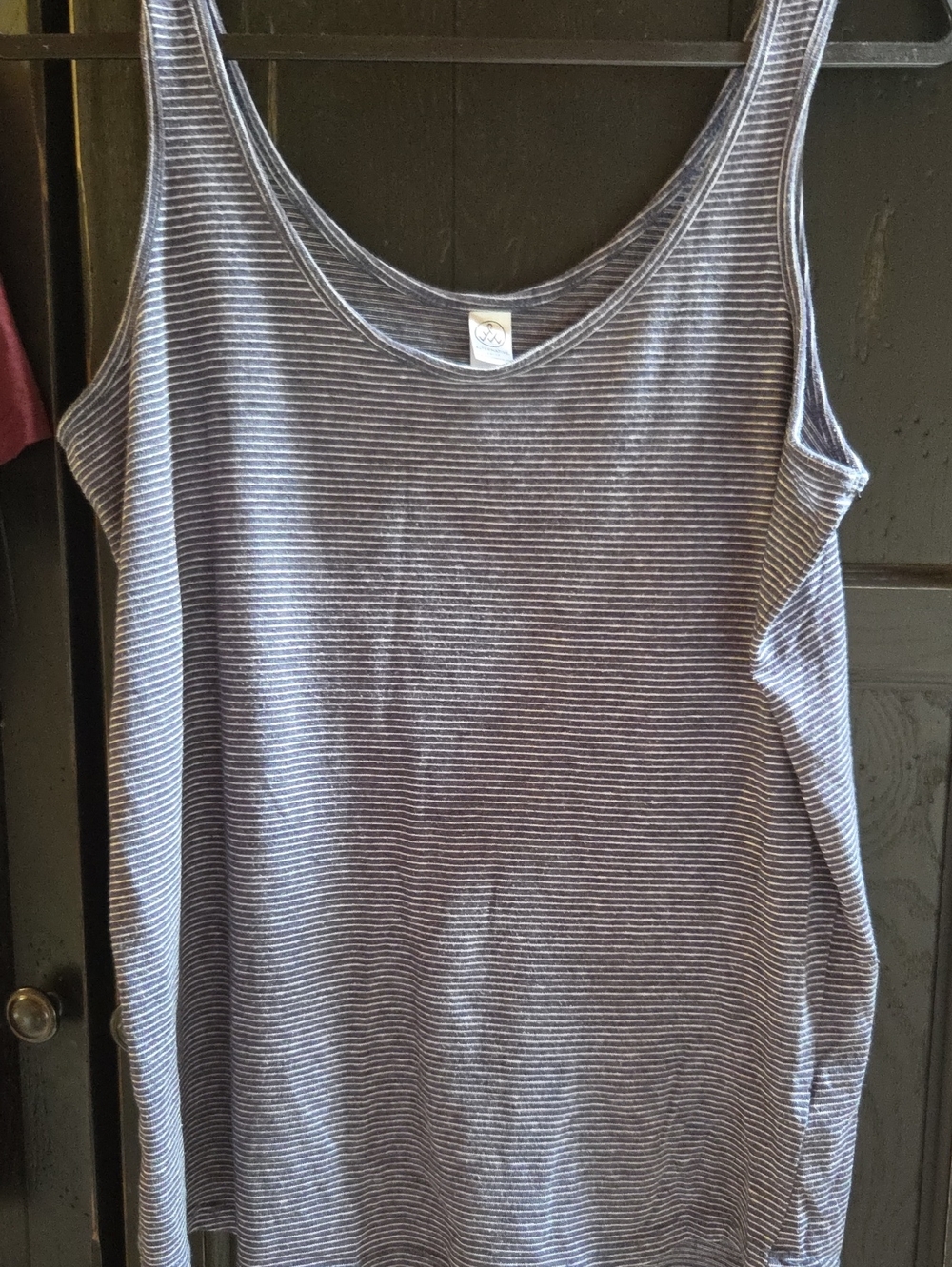 Tank Top. Large Rei - Picture 4 of 4